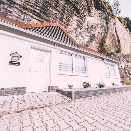 Unicorn Hrensko Apartment Bagian luar foto