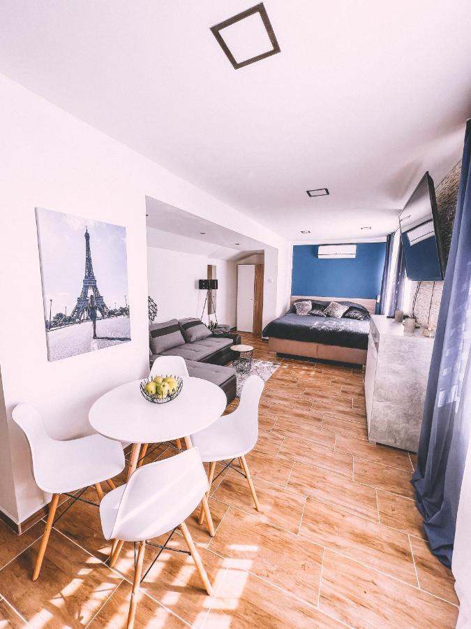 Unicorn Hrensko Apartment Bagian luar foto