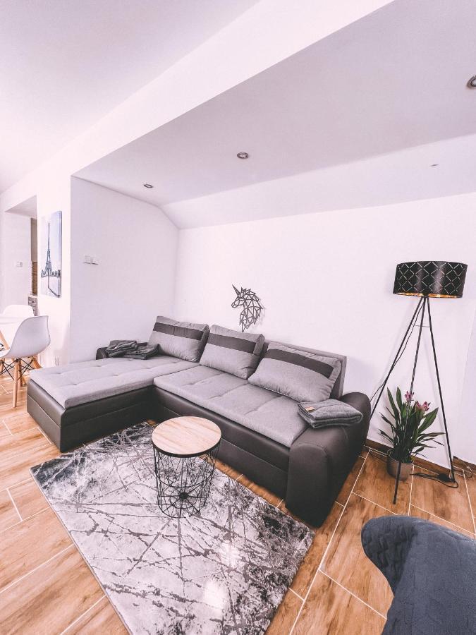 Unicorn Hrensko Apartment Bagian luar foto