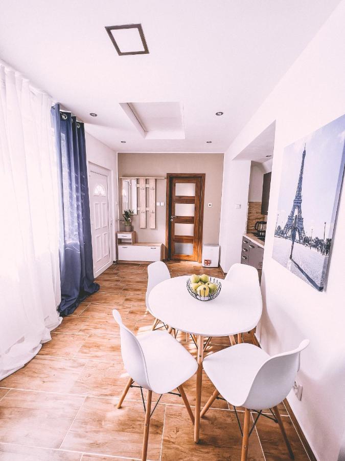 Unicorn Hrensko Apartment Bagian luar foto