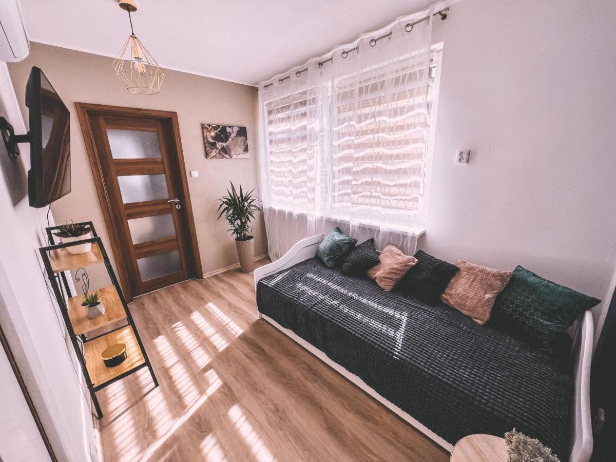 Unicorn Hrensko Apartment Bagian luar foto